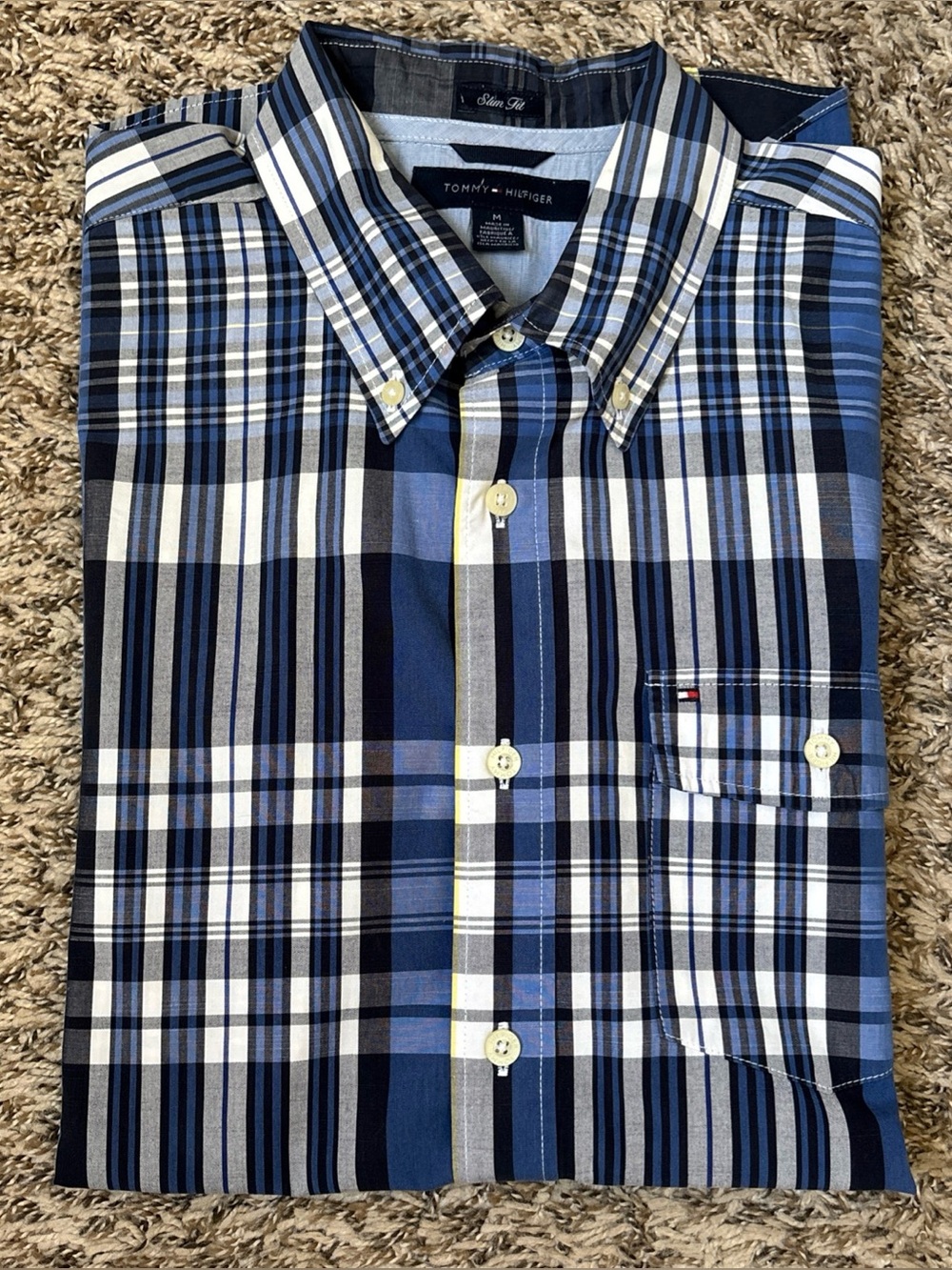 Tommy Hilfiger Men's Short Sleeve Button-Down Shirt Blue Plaid, Medium